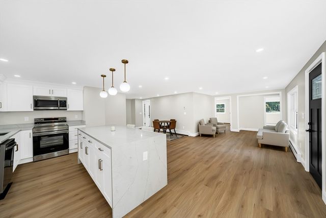 1 Albion Rd, Billerica, MA 01821