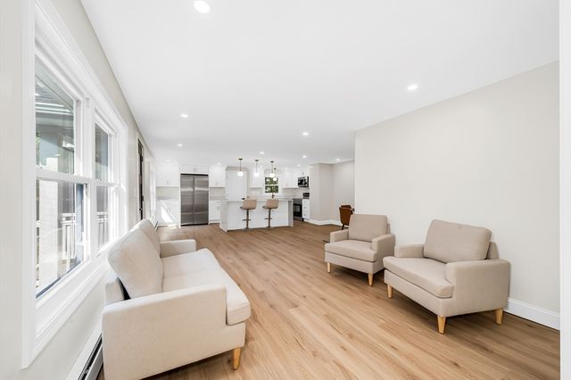 1 Albion Rd, Billerica, MA 01821