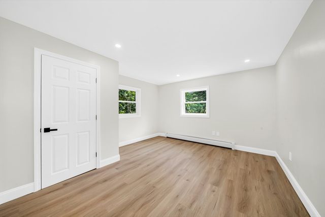 1 Albion Rd, Billerica, MA 01821