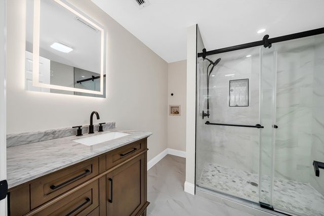 1 Albion Rd, Billerica, MA 01821