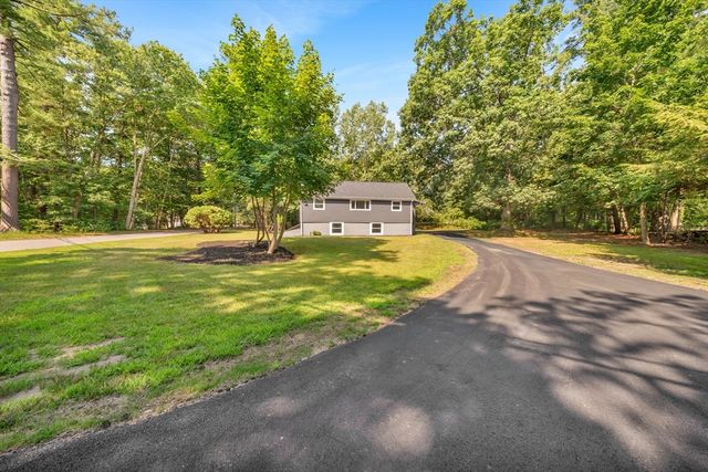 1 Albion Rd, Billerica, MA 01821