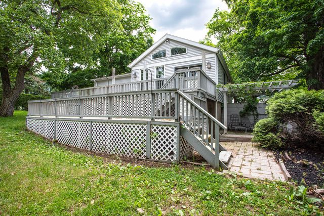6382 W LAKE Road, Erie, PA 16505