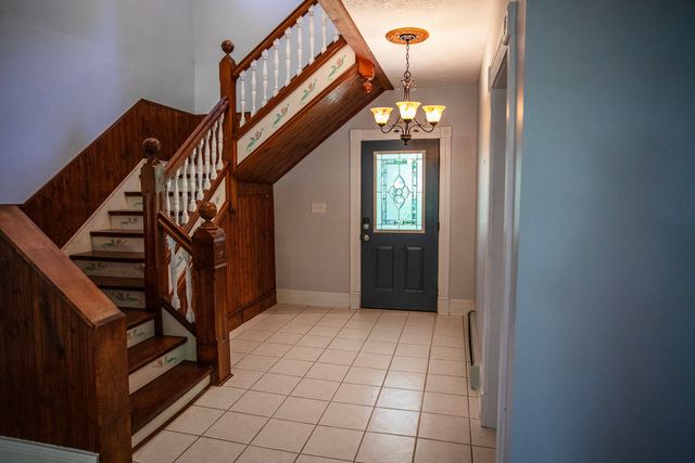 6382 W LAKE Road, Erie, PA 16505