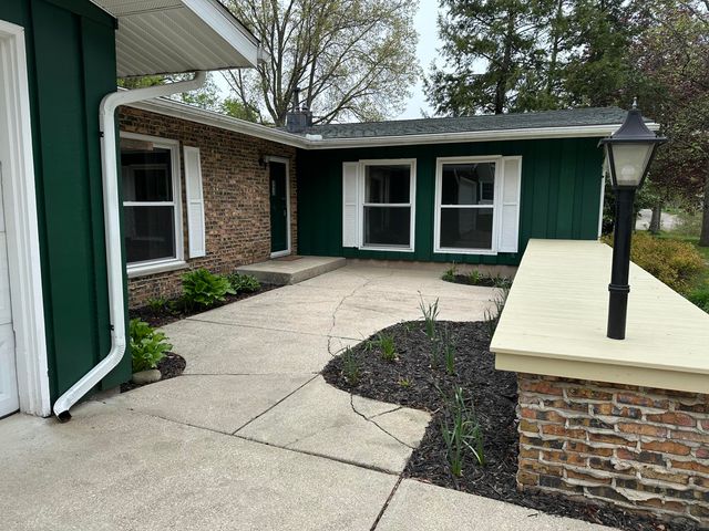 1010 Sassafras Lane, Niles City, MI 49120