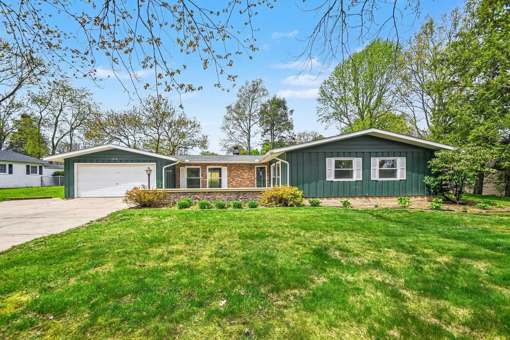 1010 Sassafras Lane, Niles City, MI 49120