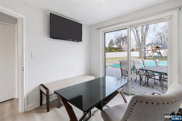 65 Clinton Park Drive, Bergenfield, NJ 07621