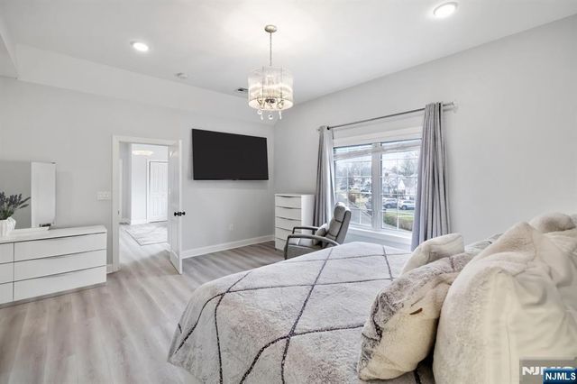 65 Clinton Park Drive, Bergenfield, NJ 07621