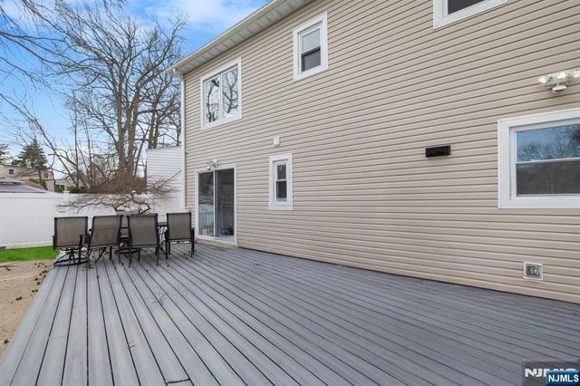 65 Clinton Park Drive, Bergenfield, NJ 07621