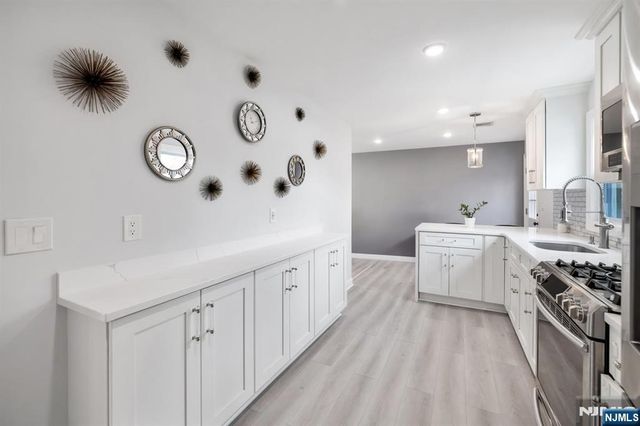 65 Clinton Park Drive, Bergenfield, NJ 07621