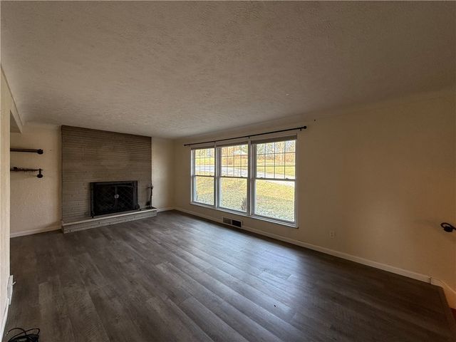 103 Willett Dr, Verona, PA 15147