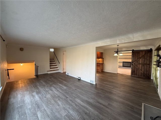 103 Willett Dr, Verona, PA 15147