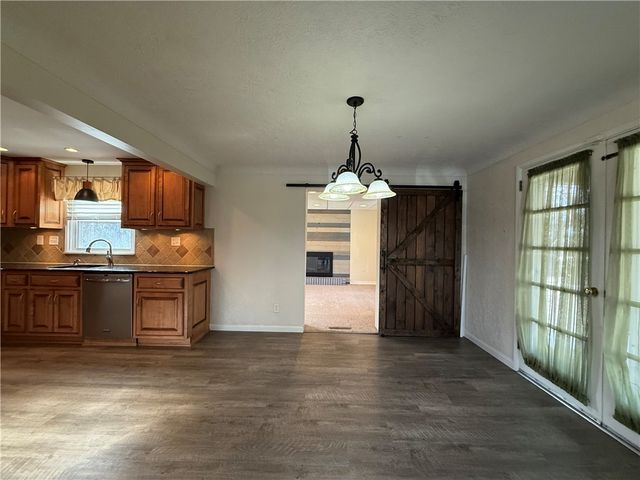 103 Willett Dr, Verona, PA 15147