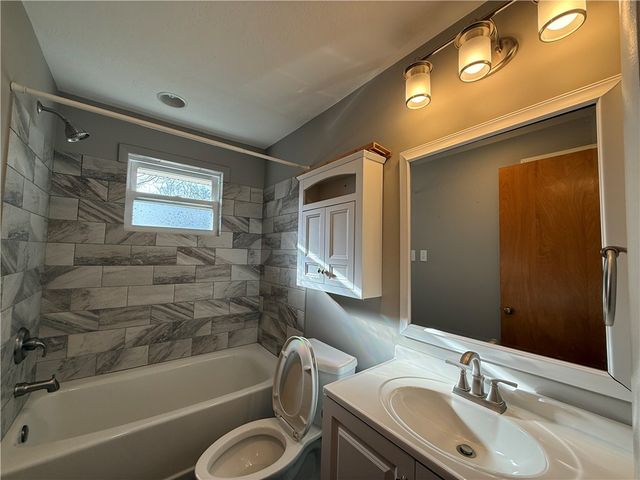 103 Willett Dr, Verona, PA 15147