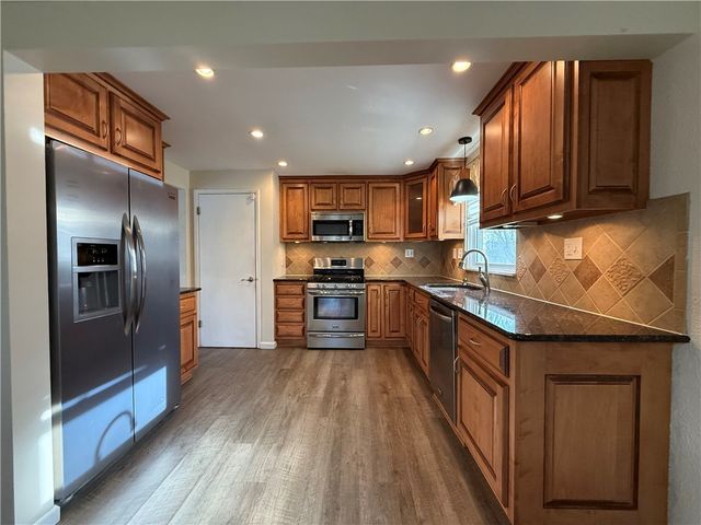 103 Willett Dr, Verona, PA 15147