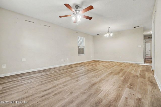 8205 BERRY Avenue, Jacksonville, FL 32211