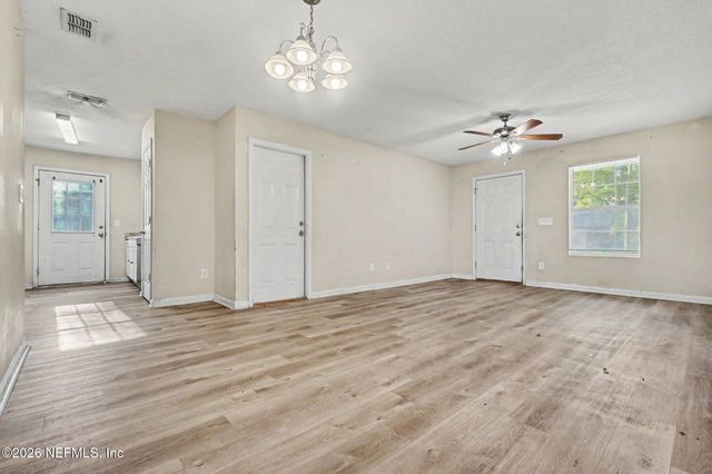 8205 BERRY Avenue, Jacksonville, FL 32211