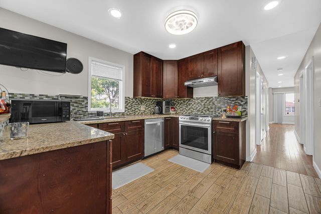 3501 Sarah Street, Franklin Park, IL 60131