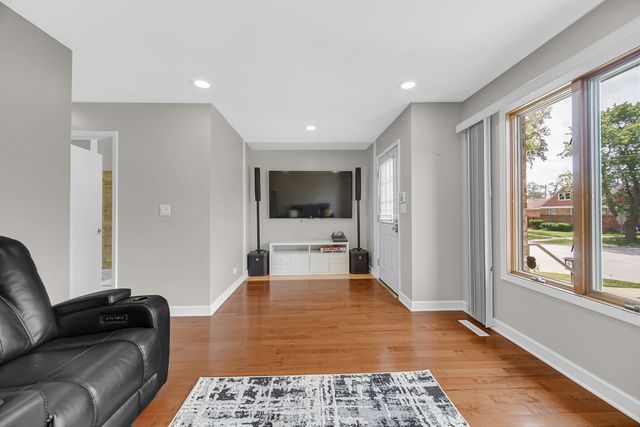 3501 Sarah Street, Franklin Park, IL 60131