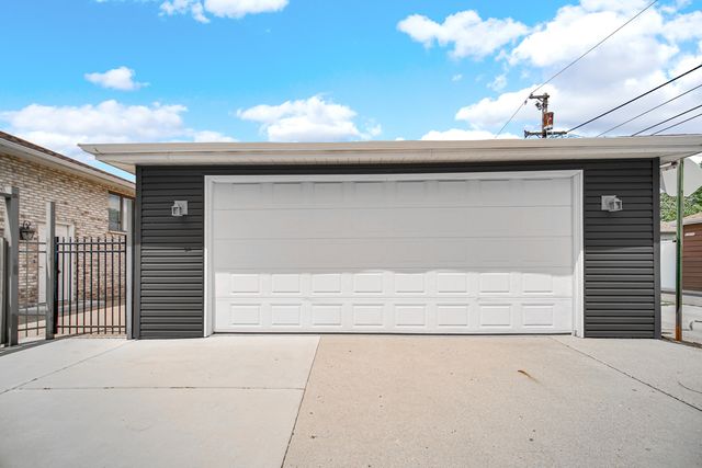 3501 Sarah Street, Franklin Park, IL 60131