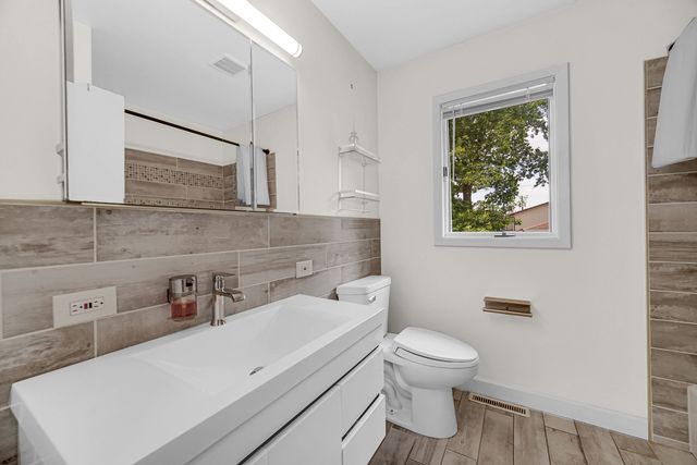3501 Sarah Street, Franklin Park, IL 60131
