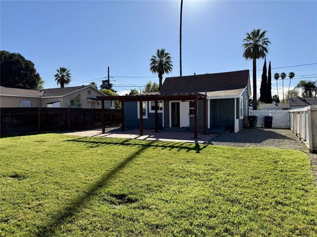 3875 Everest Avenue, Riverside, CA 92503