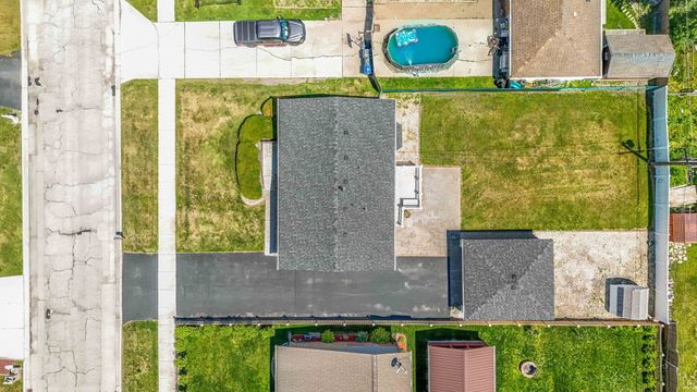 7717 W 81st Street, Bridgeview, IL 60455