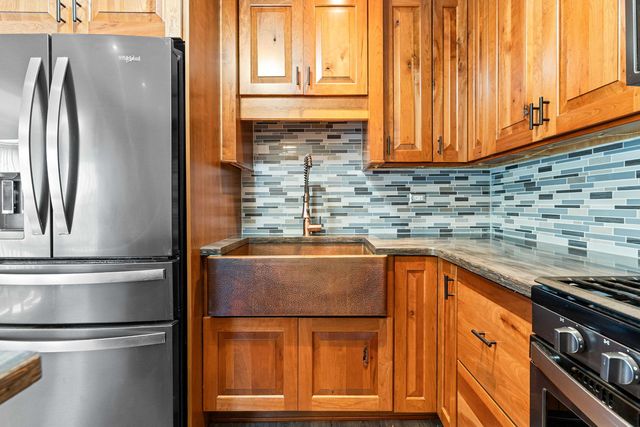 7717 W 81st Street, Bridgeview, IL 60455