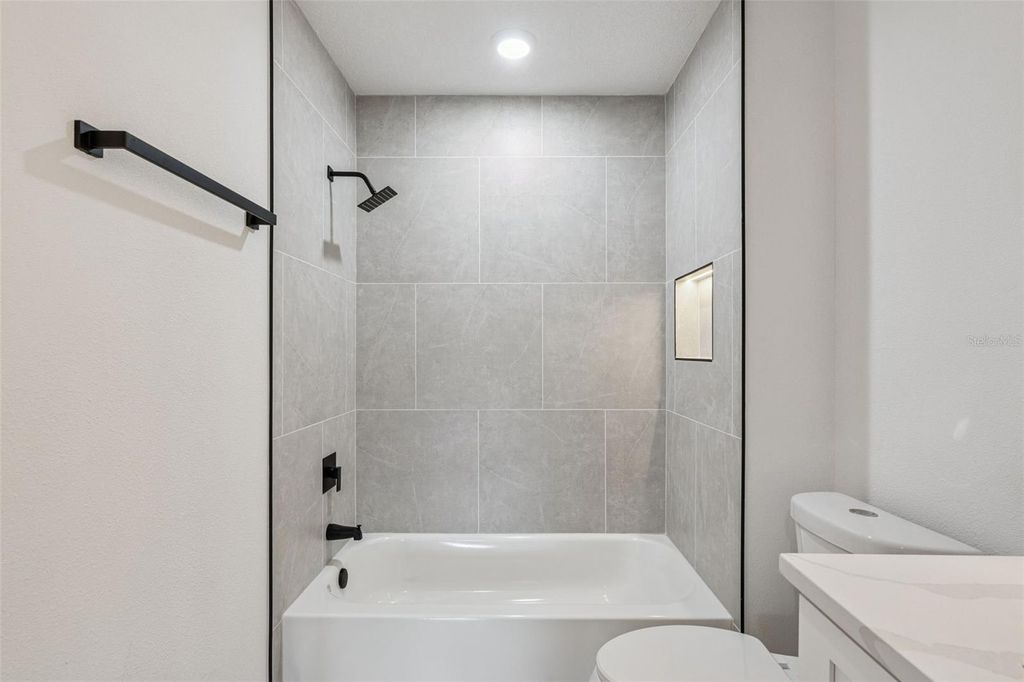 Image 20 of property listing at 5021 LOG WAGON ROAD, Ocoee, FL 34761