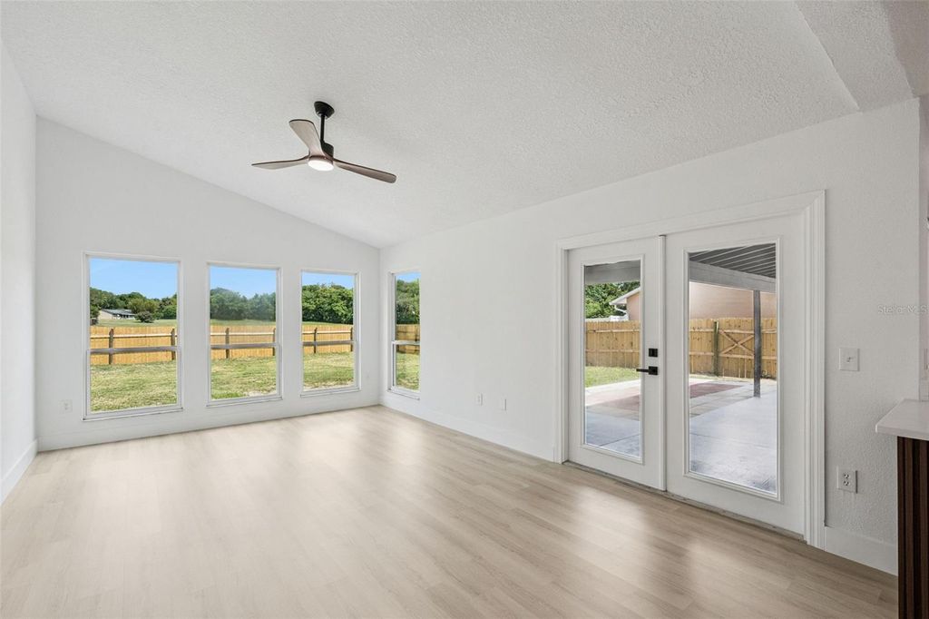 Image 7 of property listing at 5021 LOG WAGON ROAD, Ocoee, FL 34761