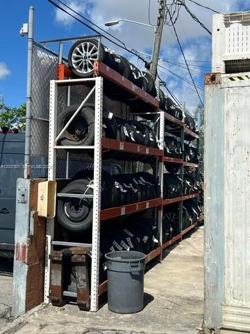 NW 47th St, Miami, FL 33142