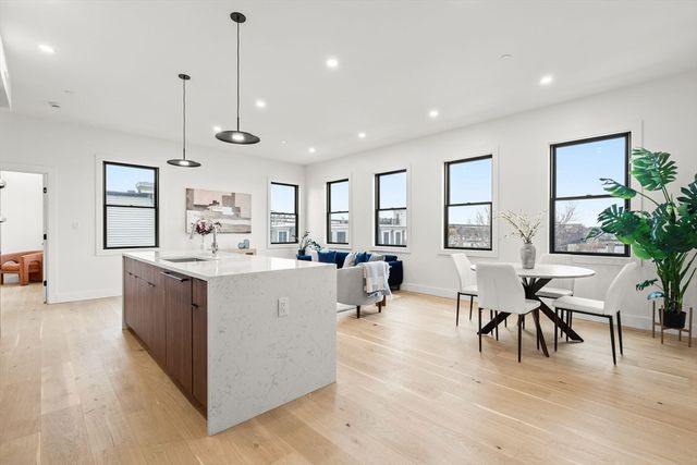 47 Condor PH3, Boston, MA 02128