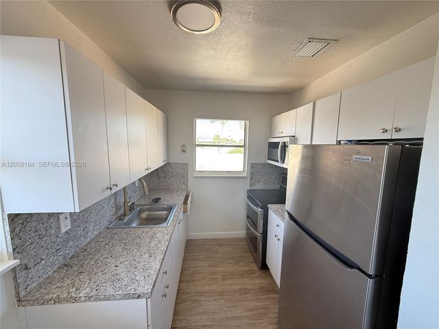 236 SW 10th Avenue B, Miami, FL 33130