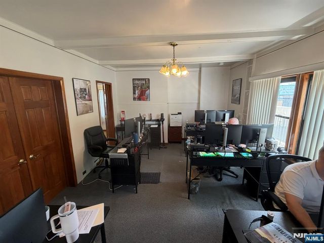 17 Winant Avenue, Ridgefield Park, NJ 07660