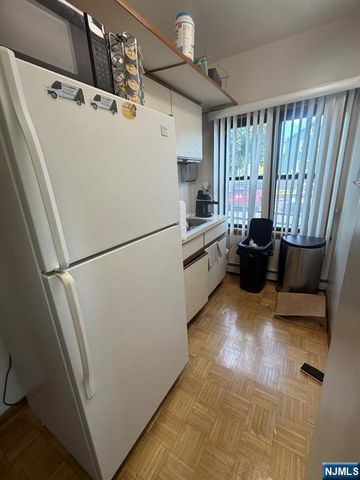 17 Winant Avenue, Ridgefield Park, NJ 07660