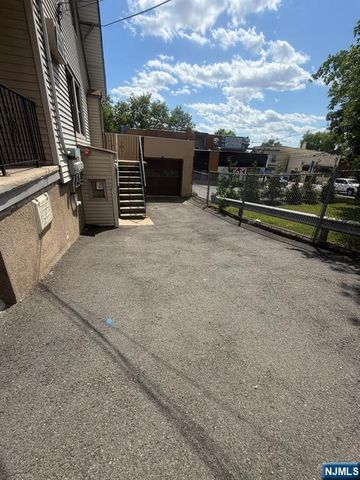 17 Winant Avenue, Ridgefield Park, NJ 07660