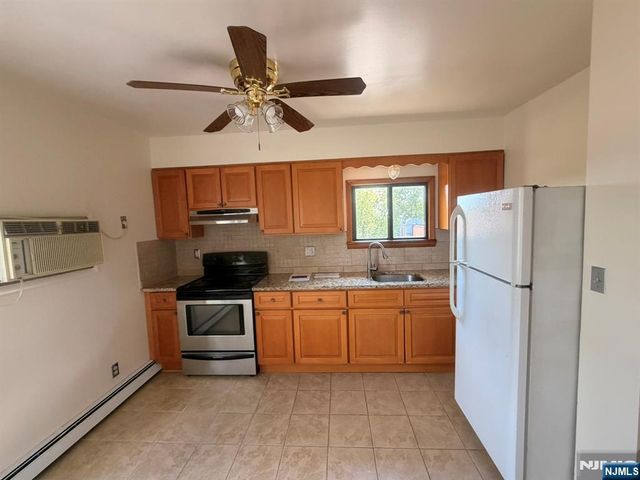 17 Winant Avenue, Ridgefield Park, NJ 07660