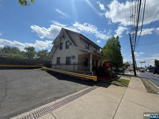 17 Winant Avenue, Ridgefield Park, NJ 07660