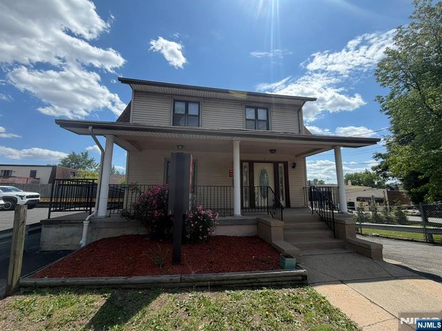 17 Winant Avenue, Ridgefield Park, NJ 07660