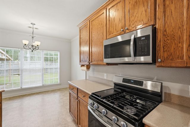 8 Fredonia Court, Mayflower, AR 72106