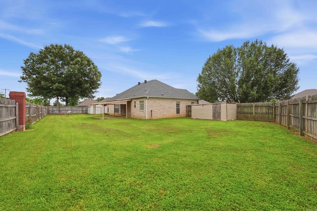 8 Fredonia Court, Mayflower, AR 72106
