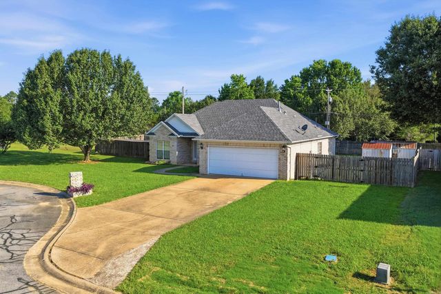 8 Fredonia Court, Mayflower, AR 72106