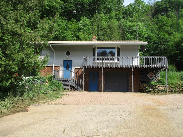 E4579 County Road GG, Hillpoint, WI 53937