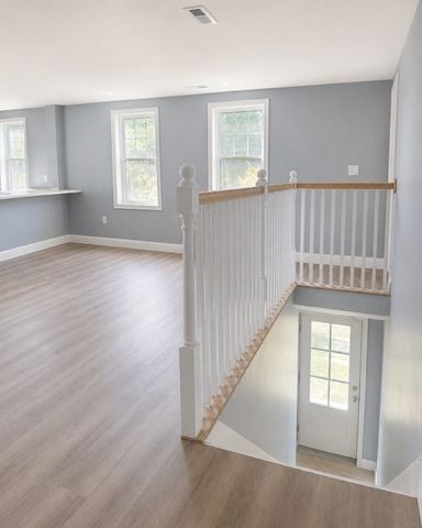 466 Plymouth St 2, Abington, MA 02351