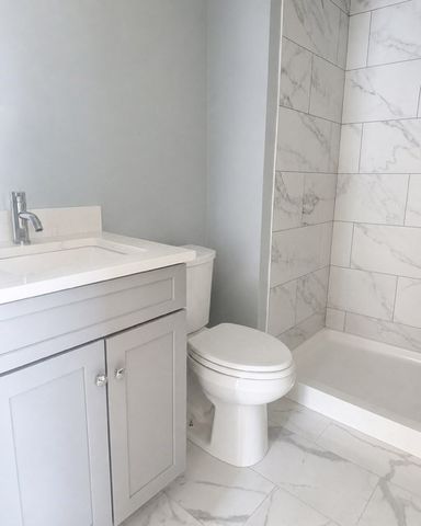 466 Plymouth St 2, Abington, MA 02351