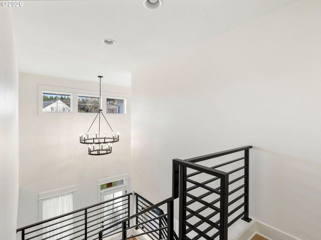 15268 HOLCOMB Blvd, Oregon City, OR 97045