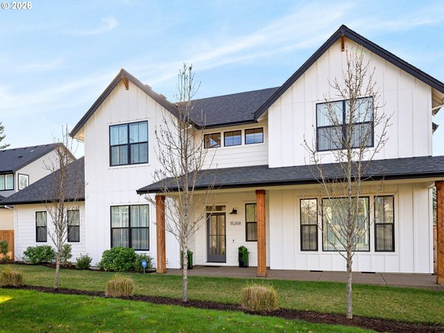 15268 HOLCOMB Blvd, Oregon City, OR 97045