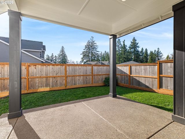 15268 HOLCOMB Blvd, Oregon City, OR 97045