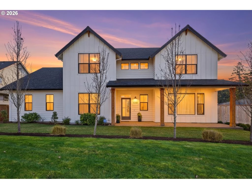 15268 HOLCOMB Blvd, Oregon City, OR 97045