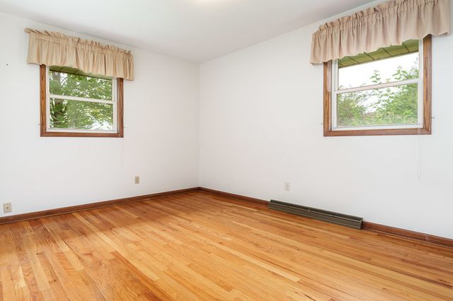 6225 BROWNS Parkway, Loves Park, IL 61111