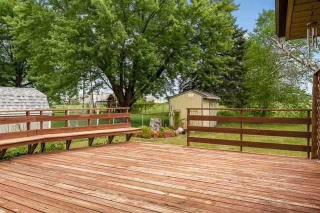 6225 BROWNS Parkway, Loves Park, IL 61111
